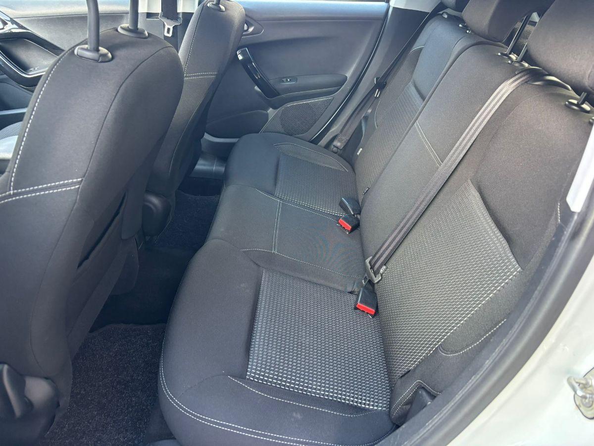 PEUGEOT 208 1.6 BlueHDi 75 5p. Allure