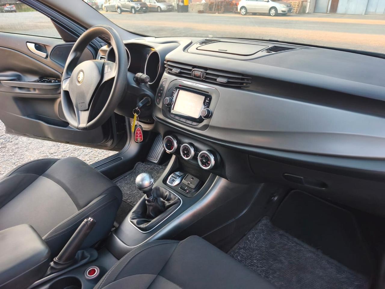 Alfa Romeo Giulietta 2015---1.4 Benzina GPL