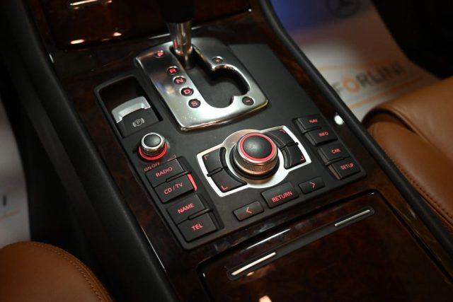 AUDI A8 3.0 V6 TDI Q.TIP.NAVI PELLE EXCLUSIVE SOSPENS.FULL