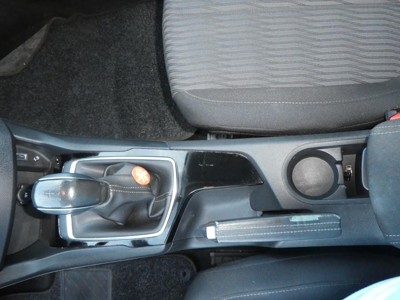 Peugeot 308 BlueHDi 100 S&S SW ok neopatentati