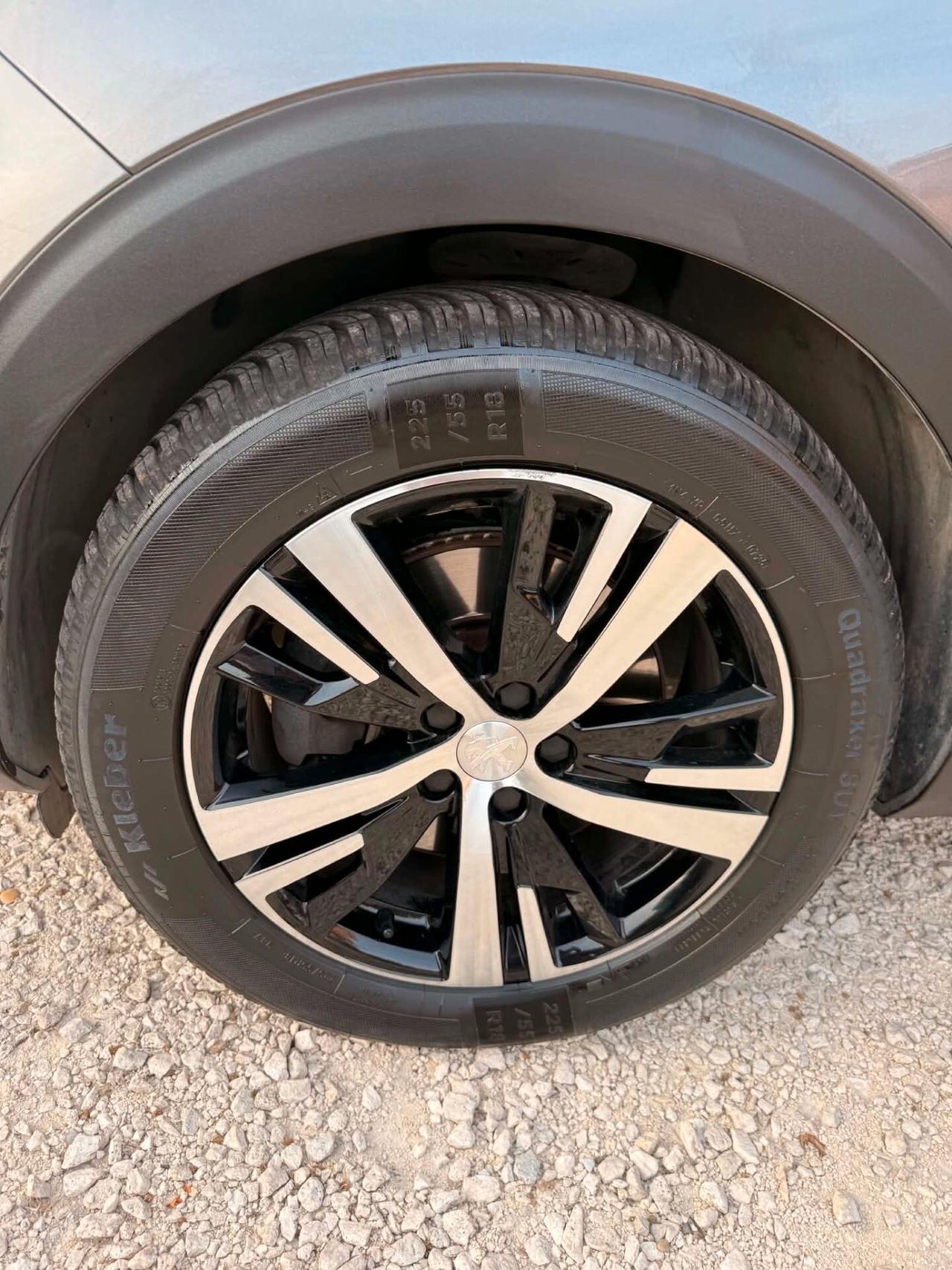 Peugeot 3008 1.6 e-EAT8 180cv GT Pack Benz/Ibrida