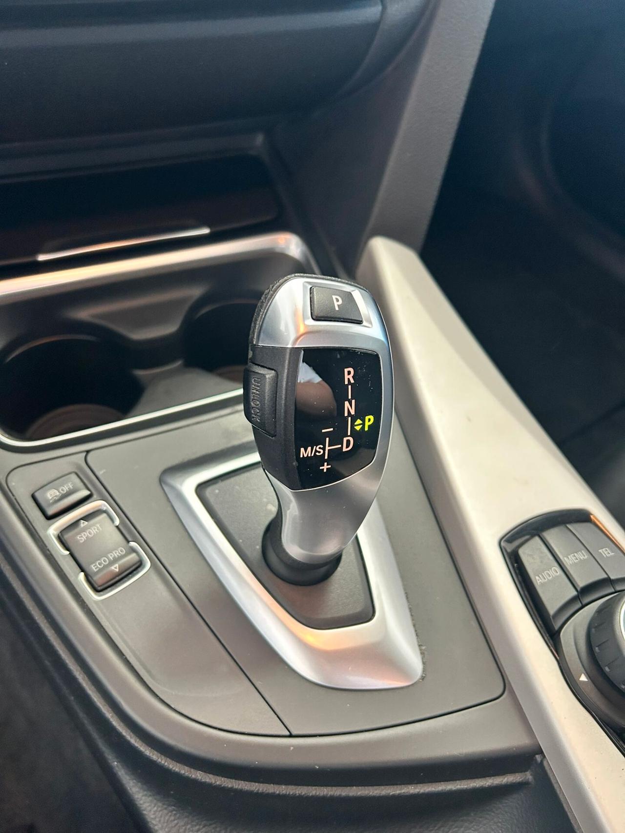 Bmw 318d 2.0 143CV 2013