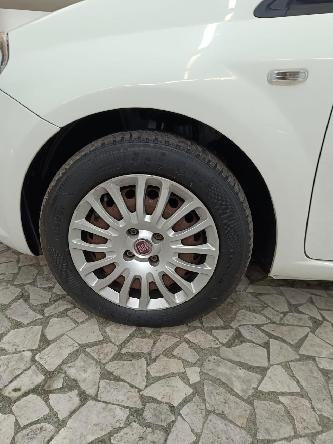 Fiat Punto 1.3 MJT II 75 CV 5 porte Lounge 2014