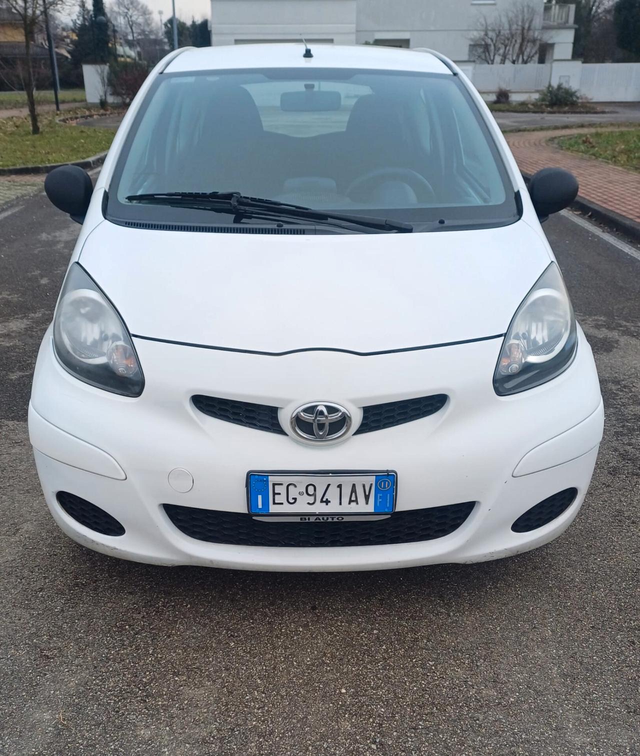 Toyota Aygo 1.0 12V VVT-i 3 porte Now Connect