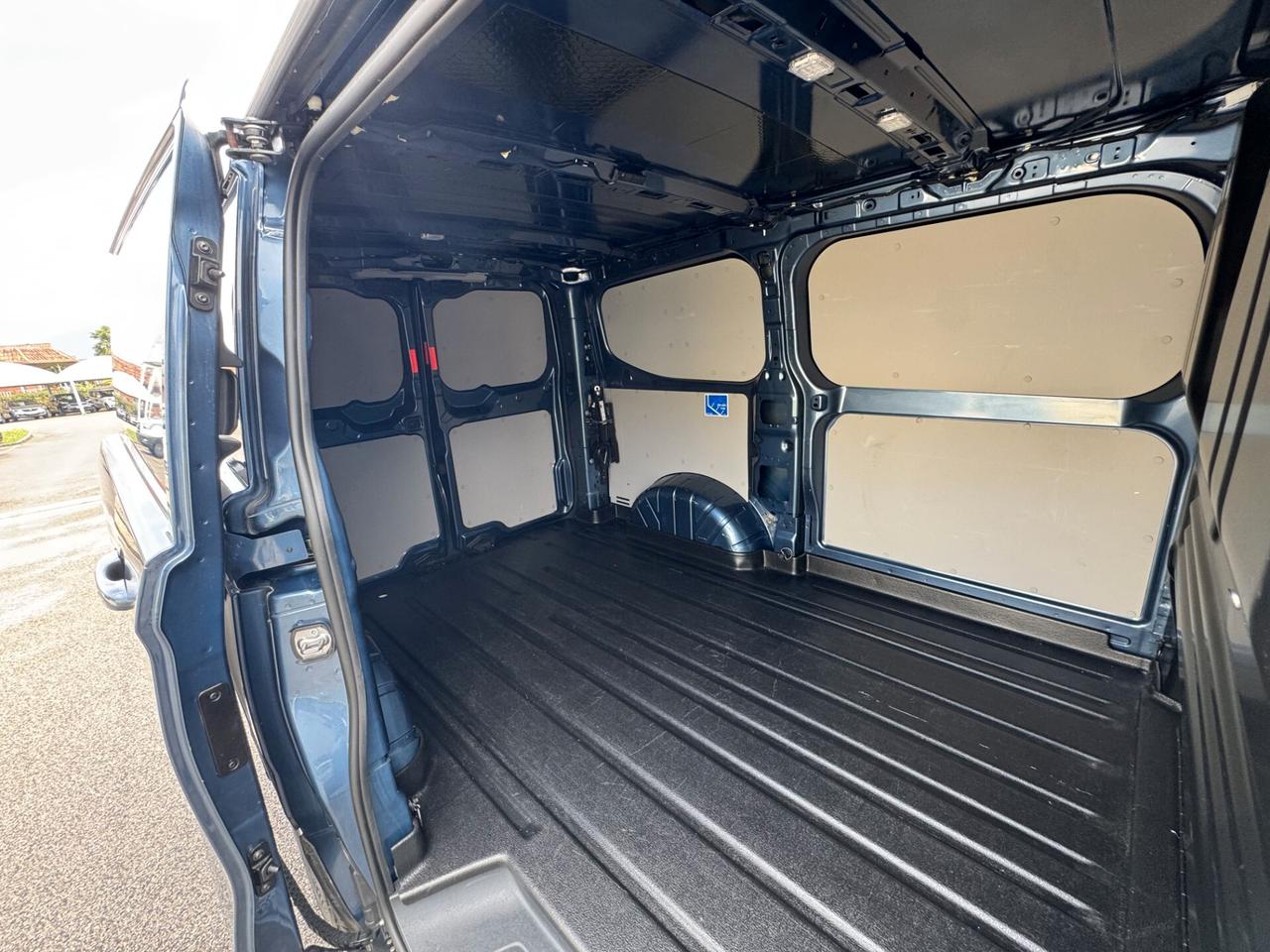 Ford Transit Custom Van Titanium 2.0EcoBlue 150CV Man. PC