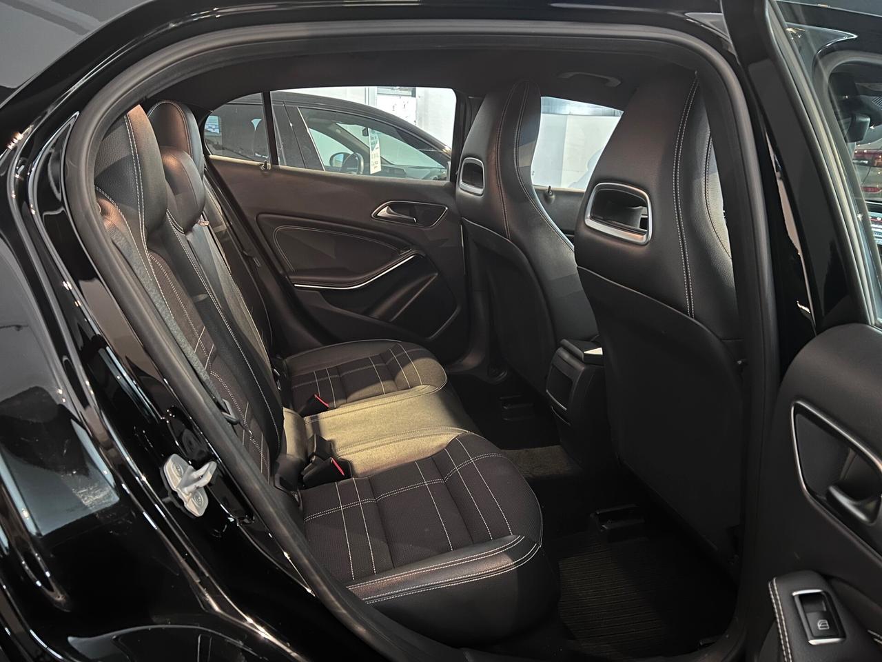 Mercedes-benz GLA 200 d (cdi) 136cv Sport 4matic AUTO PELLE/LED/CAMERA