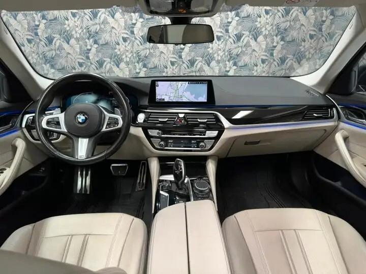 Bmw 530 530d xDrive Touring Luxury(962)