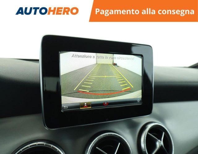 MERCEDES-BENZ CLA 200 CDI Premium