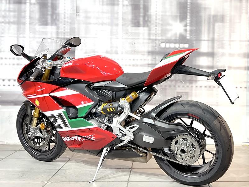 Ducati Panigale V2 Bayliss 20th