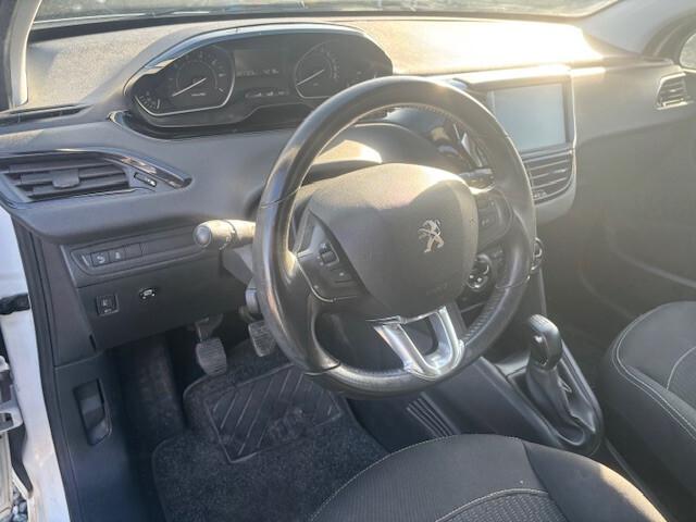 Peugeot 208 PureTech 82 5p. GPL Access