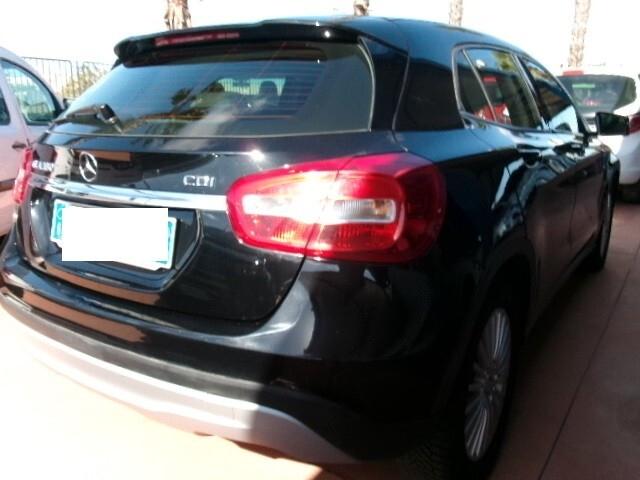 Mercedes-benz GLA 180 GLA 180 d Premium