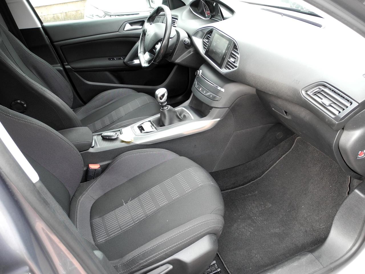 Peugeot 308 BlueHDi 120 S&S Allure