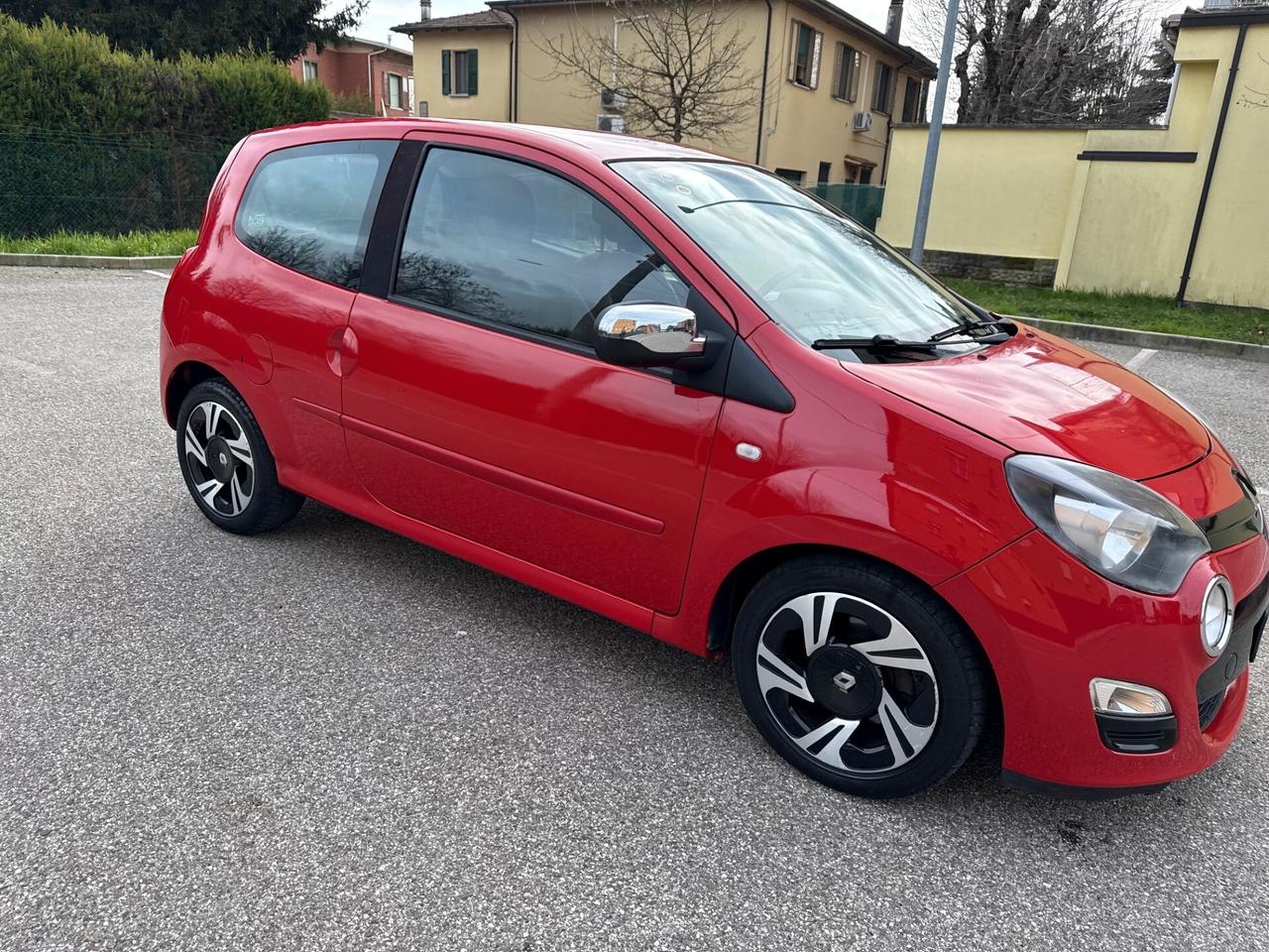 Renault Twingo 1.2 Gpl - NEOPATENTATI - 12 MESI DI GARANZIA -
