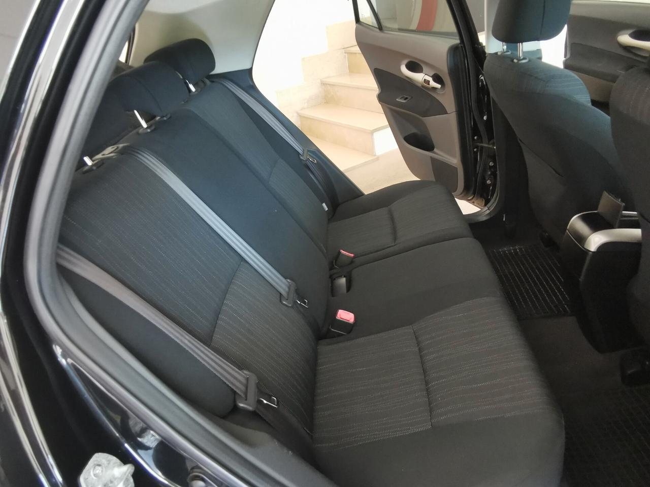 Toyota Auris 1.4 D-4D 5 porte Sol