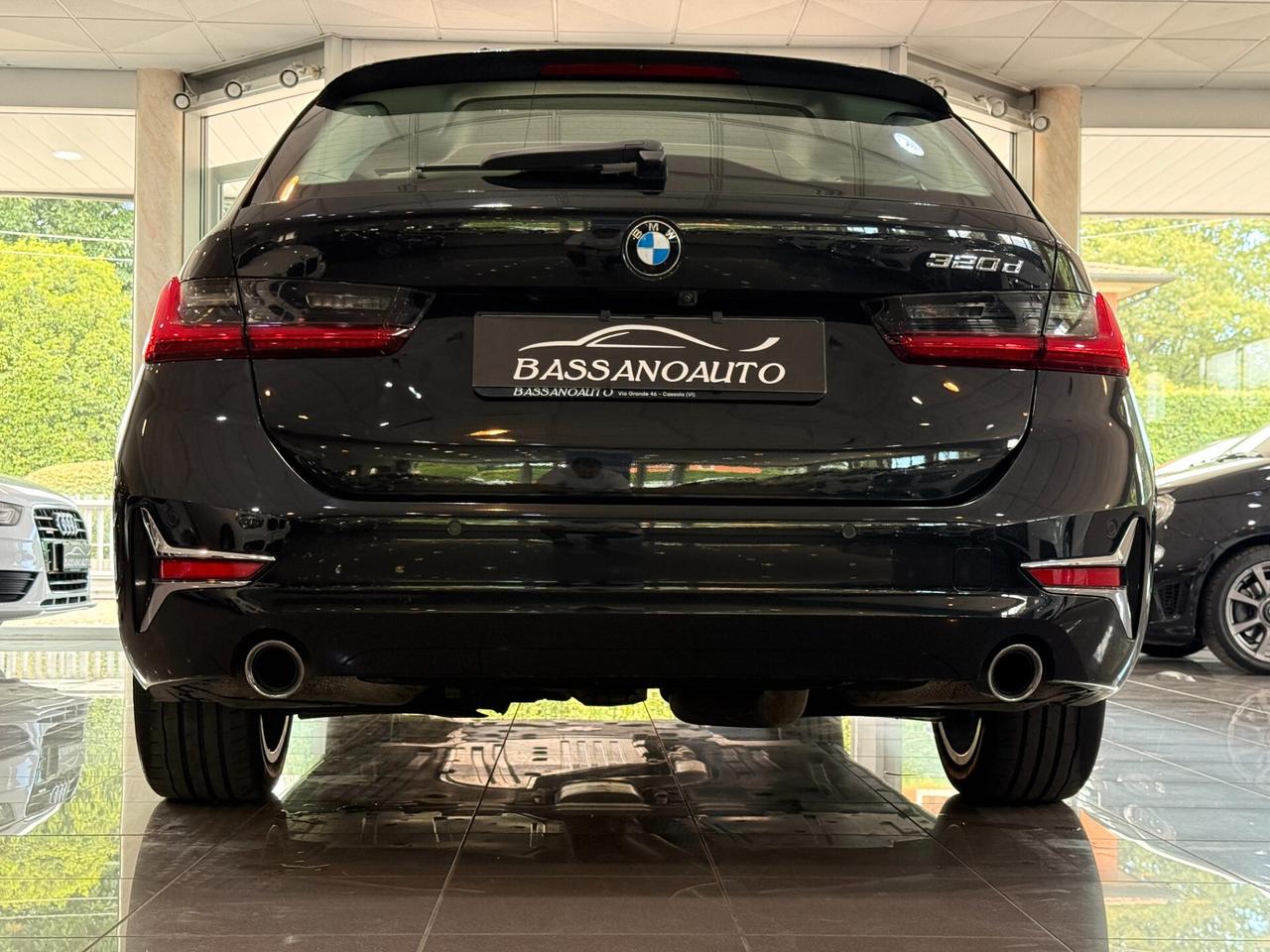 Bmw 320 320d Touring Luxury auto FULL!!