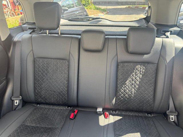 SUZUKI Vitara 1.5 140V Hybrid A/T Starview