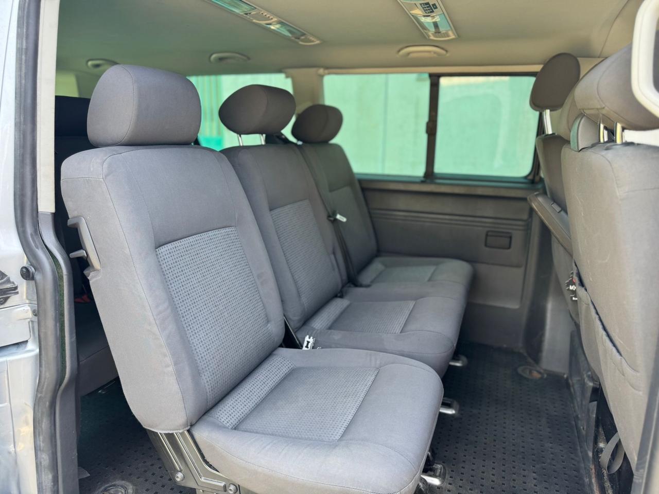 Volkswagen Transporter 2.5 TDI/130CV 9POSTI