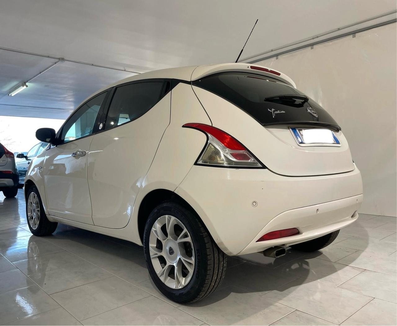 Lancia Ypsilon 1.2 69 CV GPL NEOPATENTATI Platinum