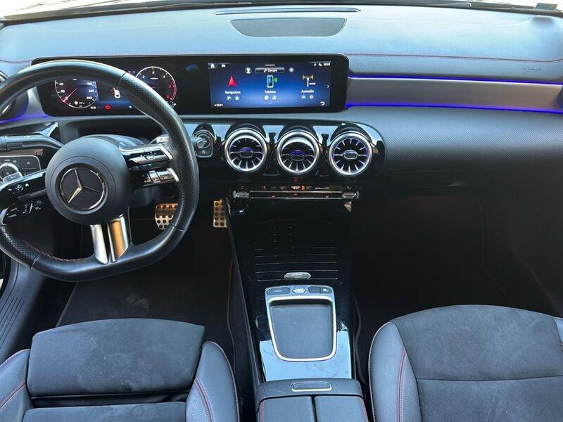 Mercedes-Benz CLA CLA 200 d AMG Line Premium Plus