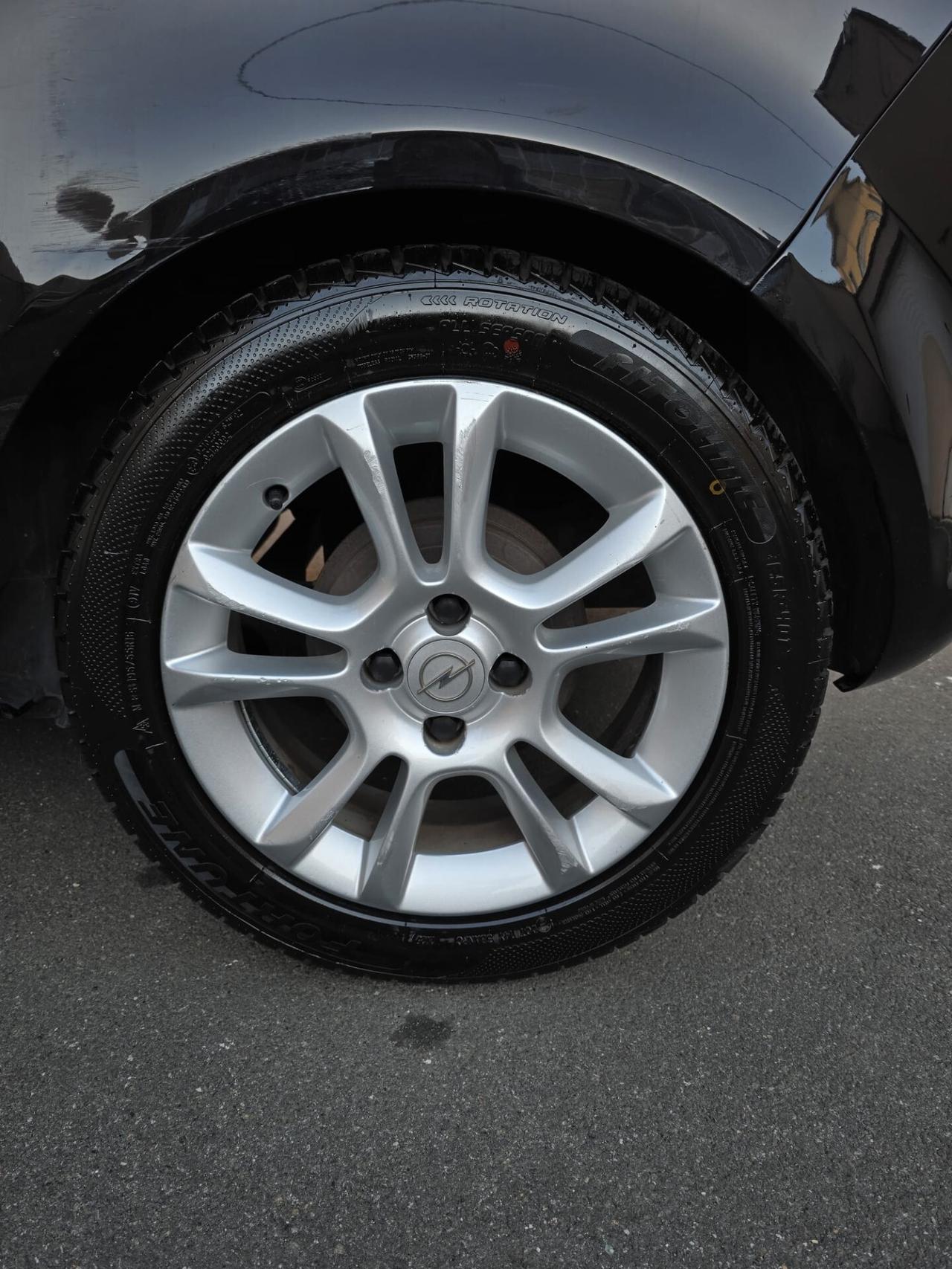 Opel corsa 1.2 benz perfetta neopatentati possibilita 12 mesi garanzia