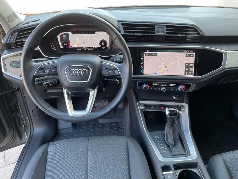 Audi Q3 2.0 TDI 150 CV S tronic Business