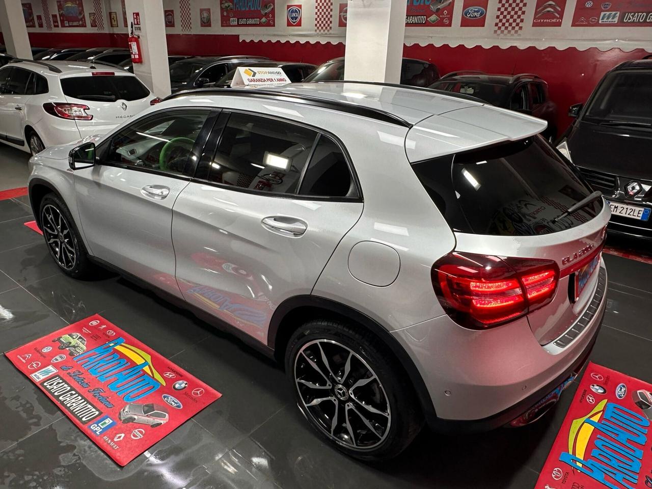 Mercedes GLA 2.1 136cv 200 d Premium - 2019