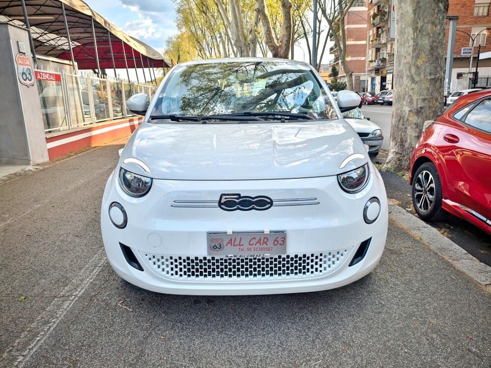 Fiat 500e 42 kWh ITALIANA UNIPRO'