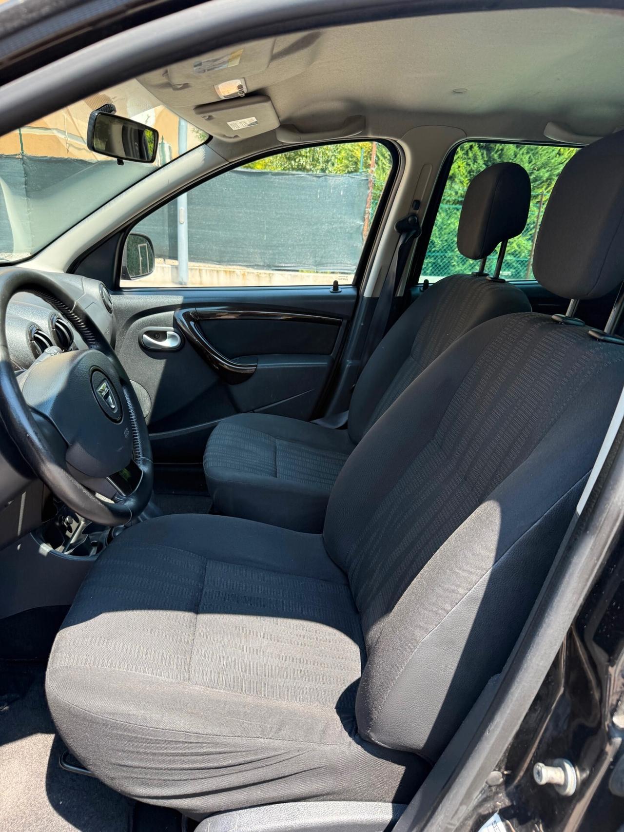 Dacia Duster 1.5 dci - 12 MESI DI GARANZIA -