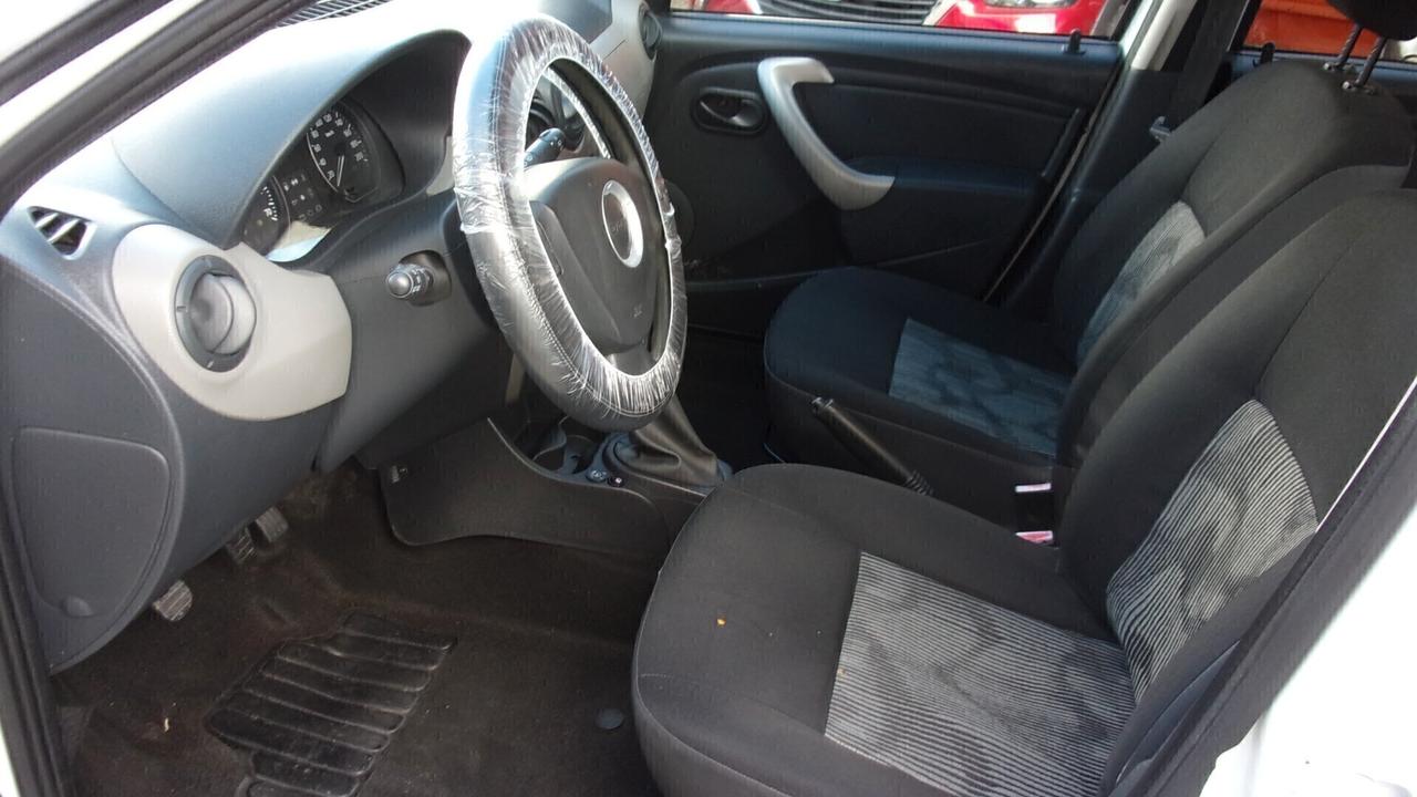 Dacia Sandero 1.2 16V GPL 75CV Story