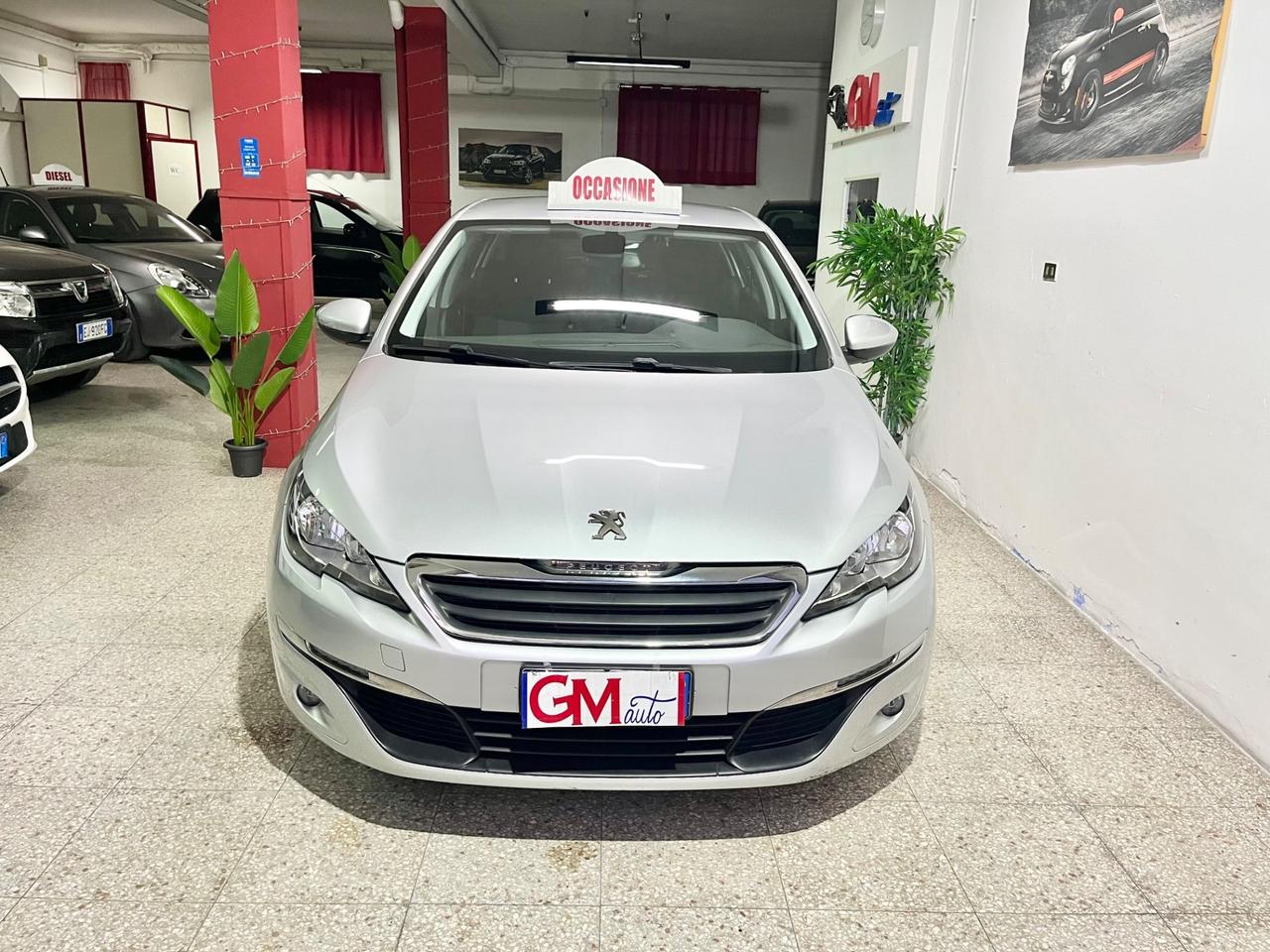 Peugeot 308 BlueHDi 100 S&S Business