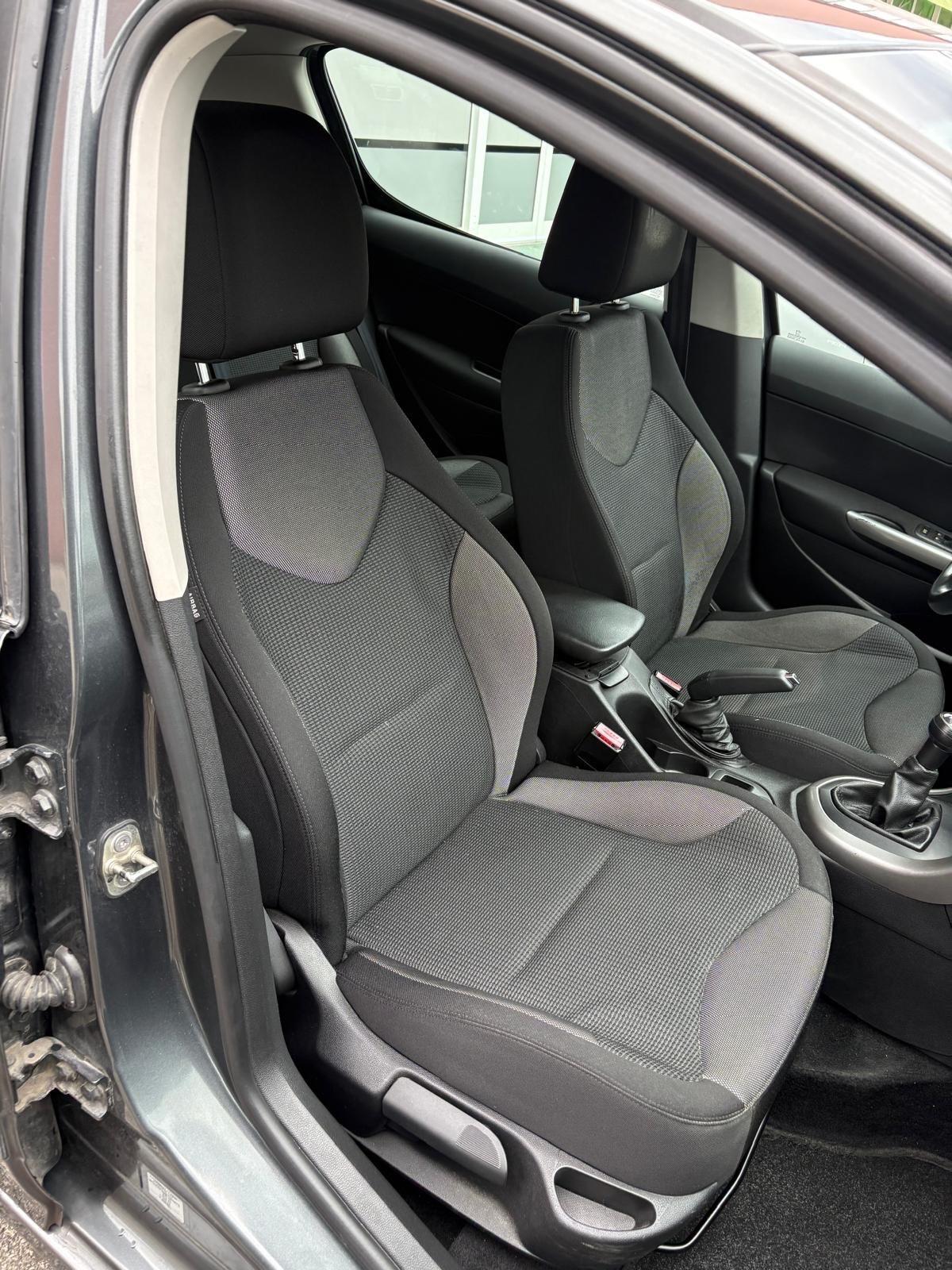 Peugeot 308 1.6 VTi 120CV 5p. Active