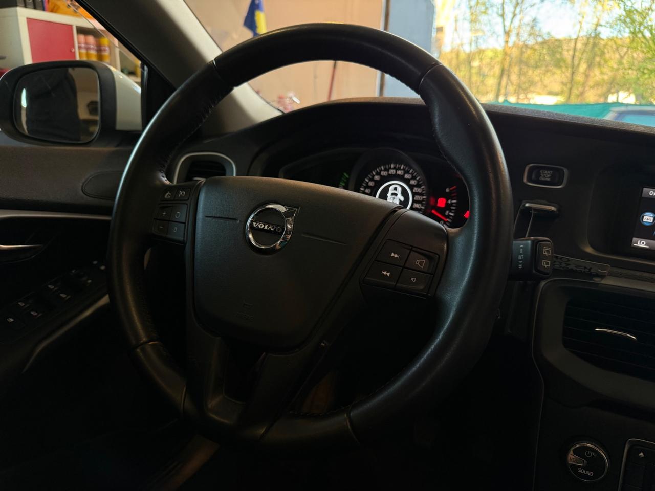 Volvo V40 D3 95.000 KM ANNO 2018