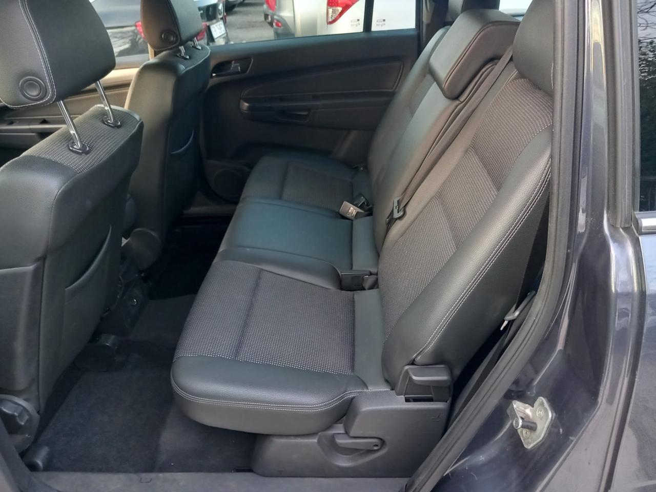Opel Zafira 1.8 16V VVT Enjoy