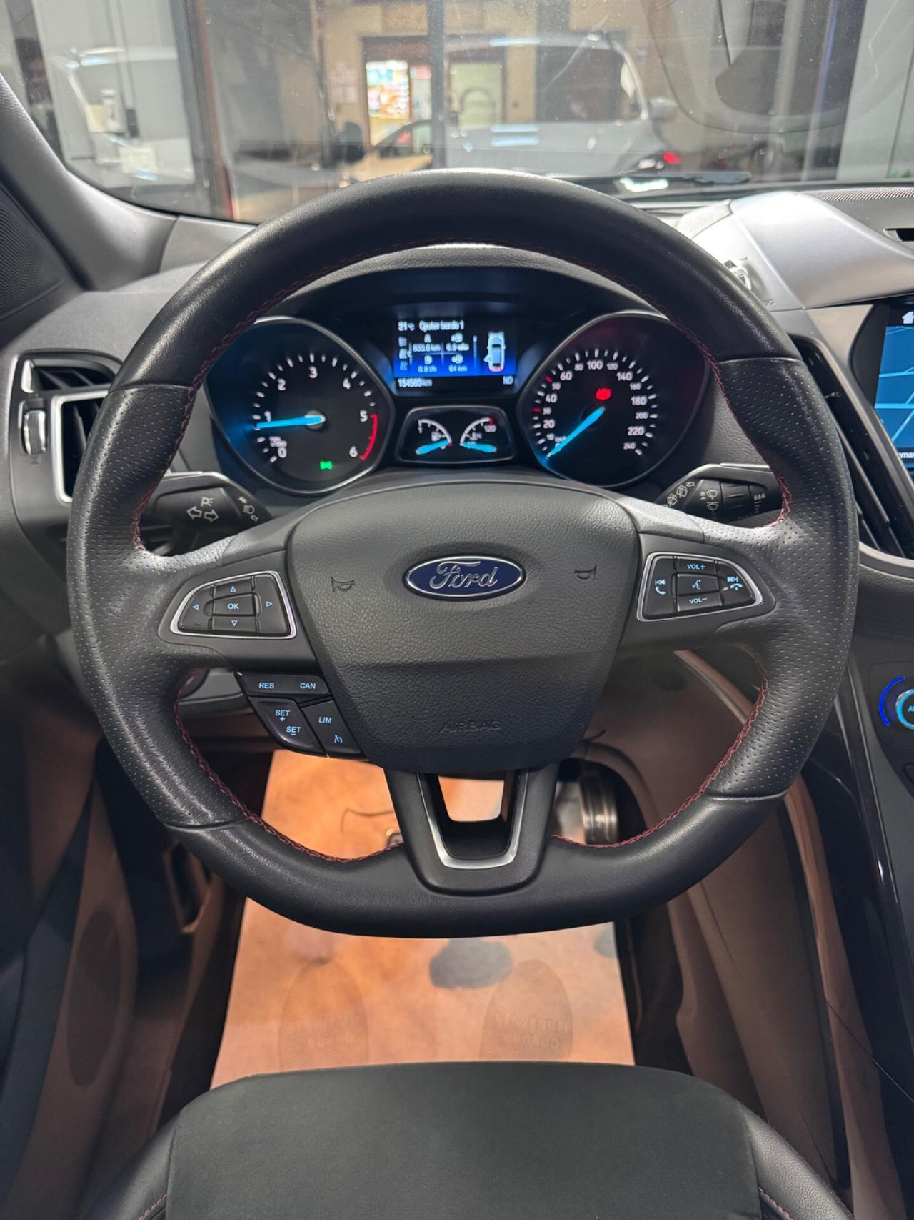 Ford Kuga 1.5 TDCI 120 CV S&S 2WD ST-Line