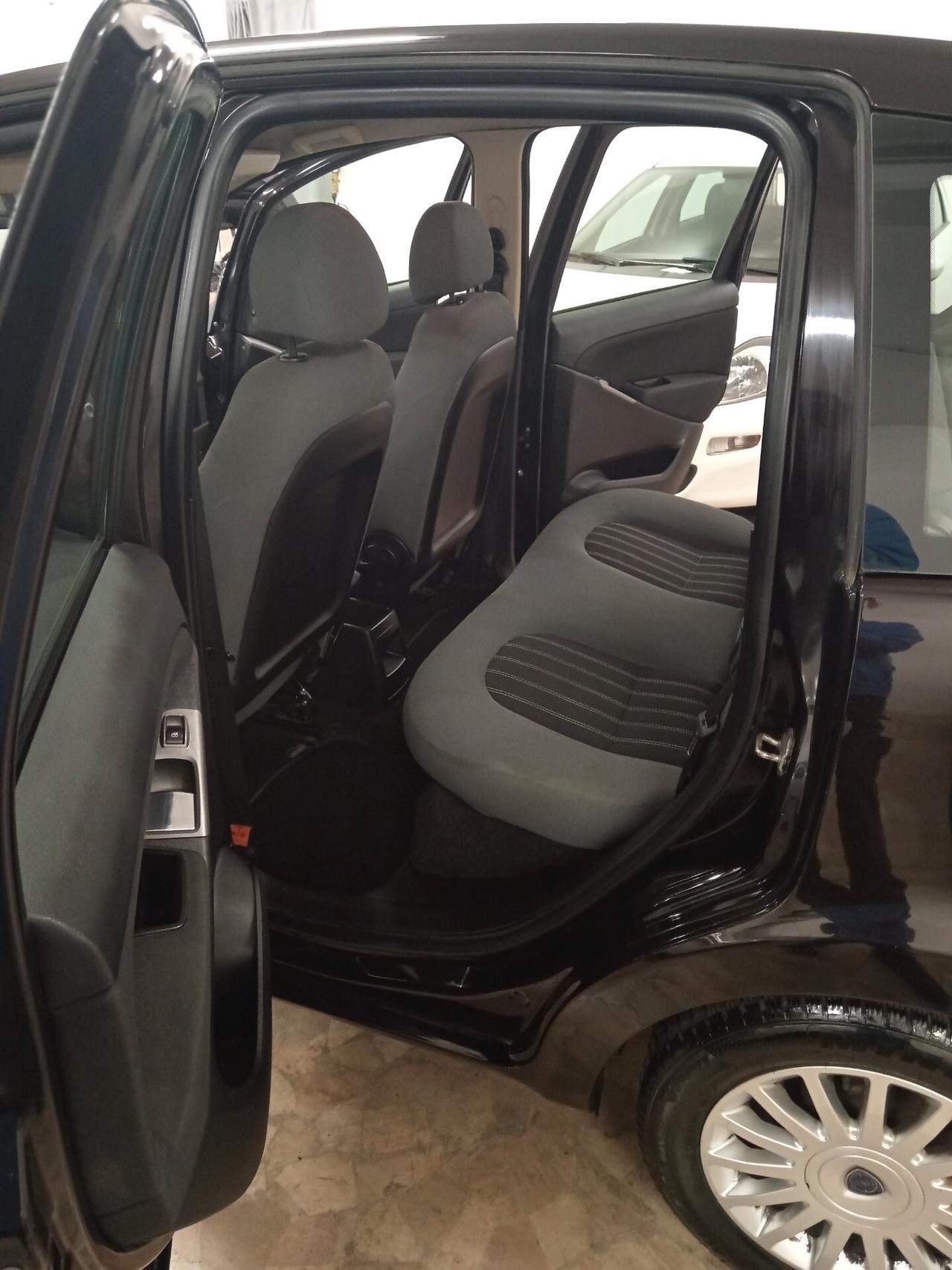 Lancia MUSA 1.4 8V Ecochic (GPL) 5th Avenue