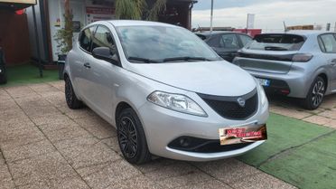 Lancia Ypsilon 1.2 69 CV 5 porte GPL Ecochic Silver