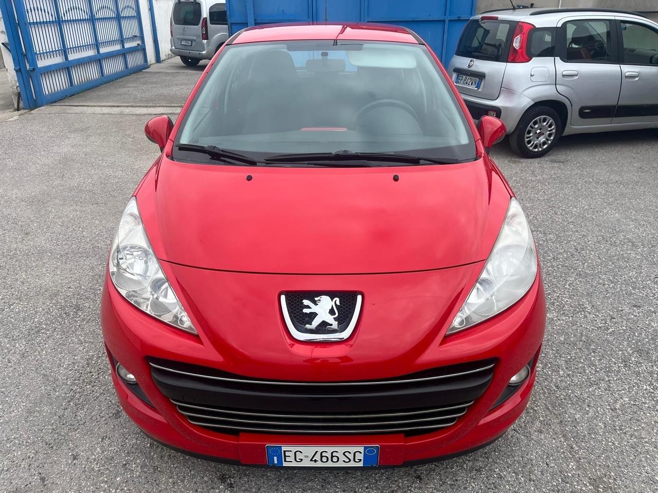 Peugeot 207 5P-1.4 hdi/68 cv -“ millesim 200” -2011