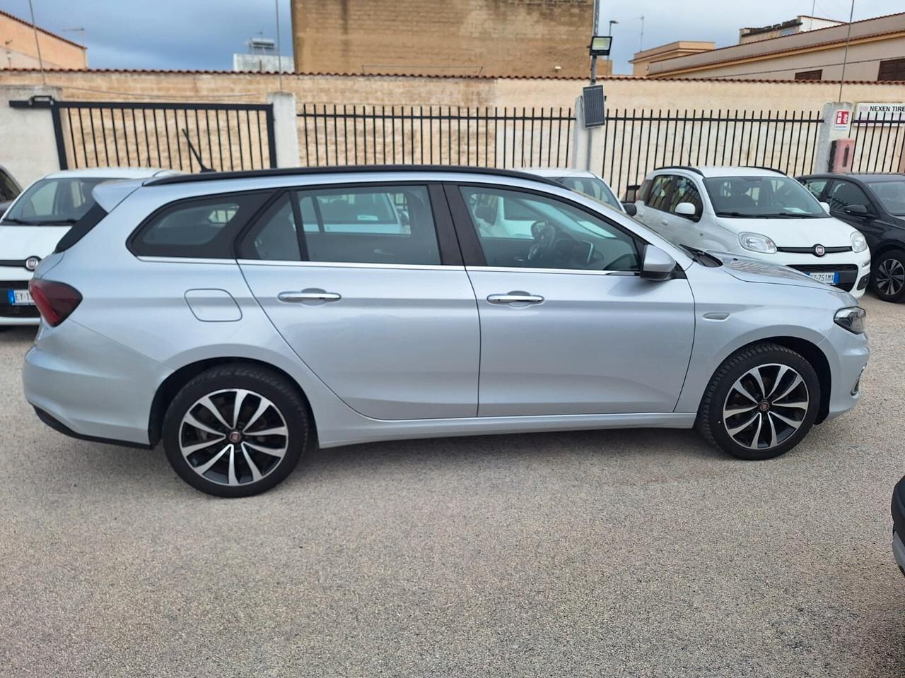 Fiat Tipo 1.6 Mjt S&S Lounge 2020