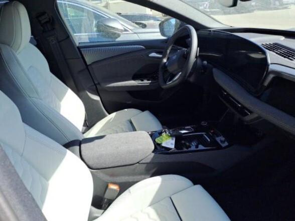Audi A6 e-tron Avant Performance 367CV S-LINE MATRIX 360° 21"