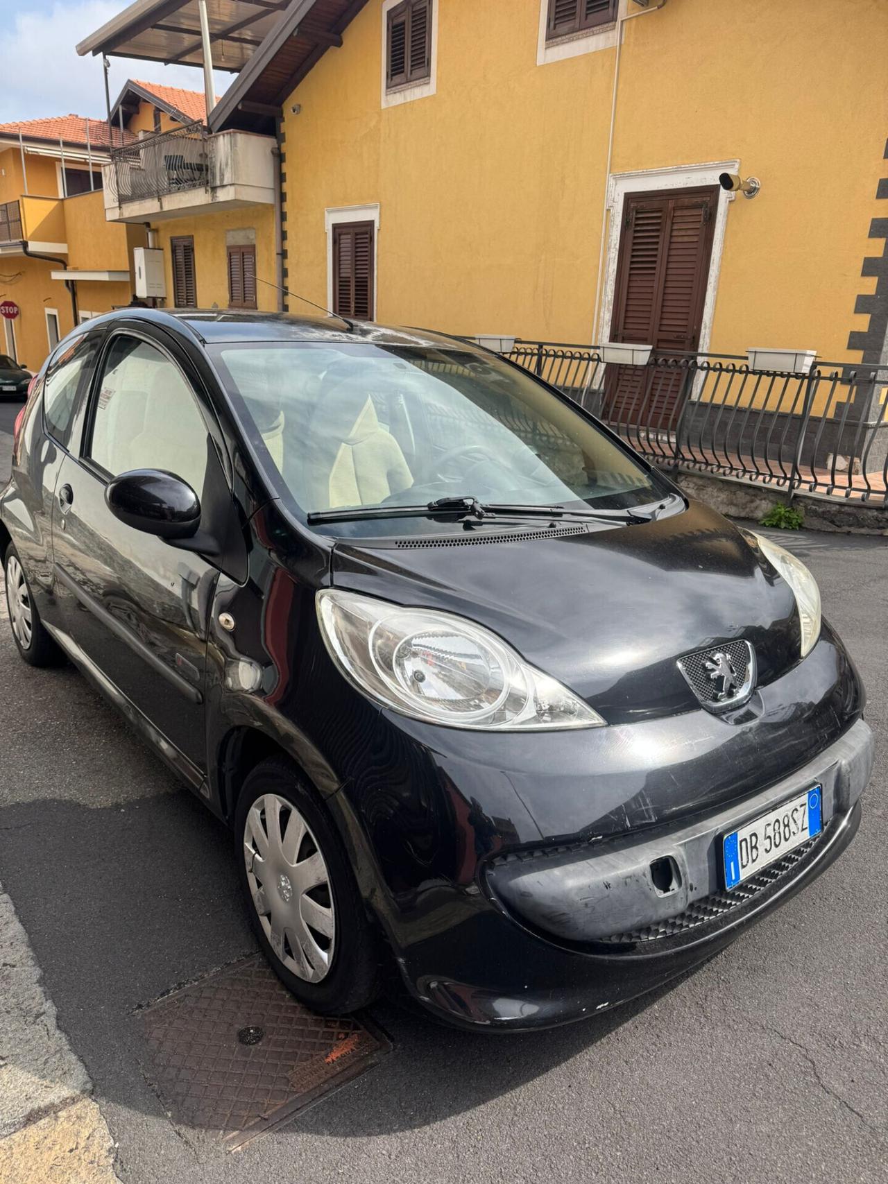 Peugeot 107 1.4 HDi 3p. Sweet Years