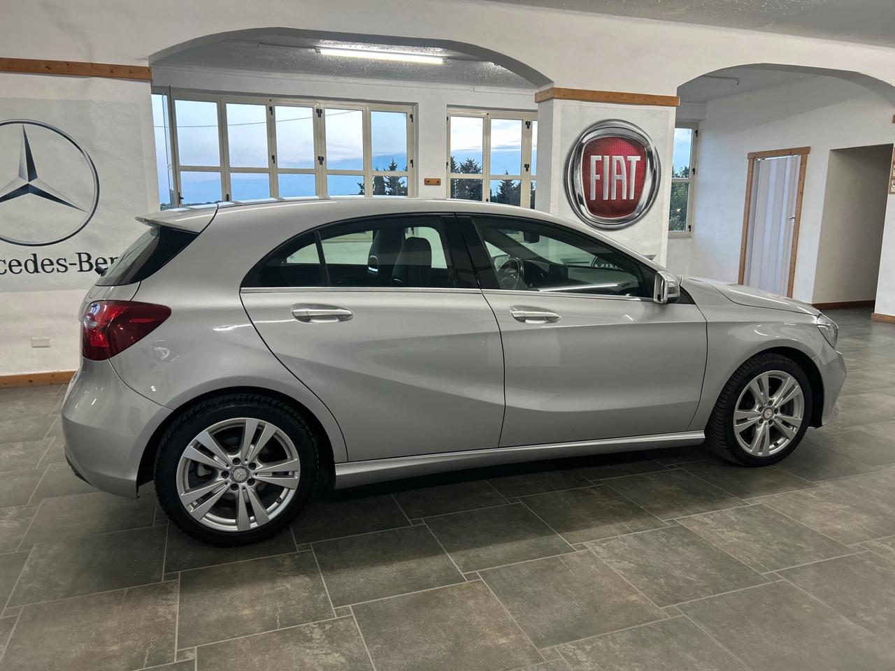 Mercedes-benz A 200 d Automatic Sport - 2017