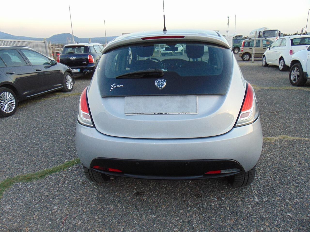 lancia y 1.3 mjt