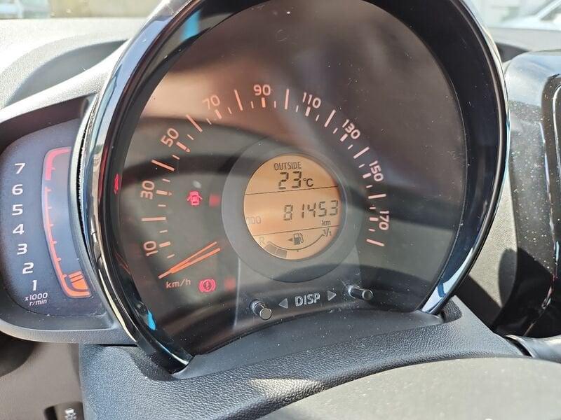 Toyota Aygo 1.0 VVT-i 69 CV 5 porte x-cite