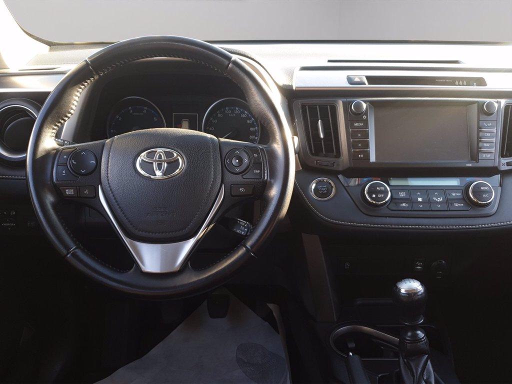 TOYOTA Rav4 2.0 d-4d active 2wd mt del 2015