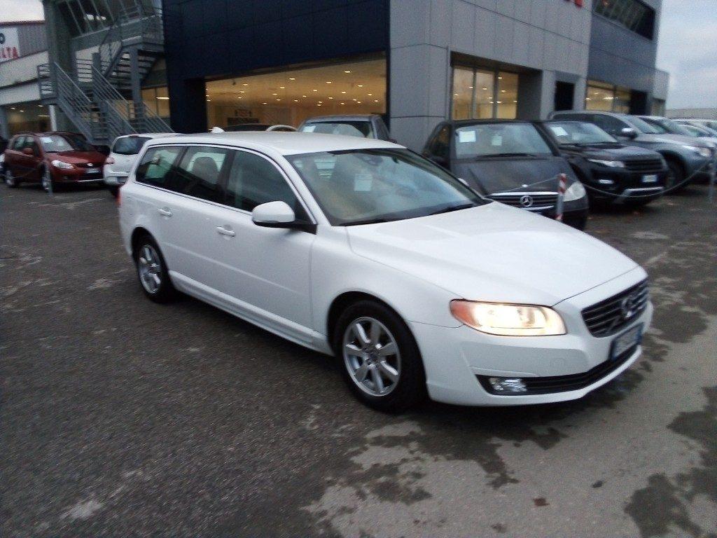 VOLVO V70 (2007-2016) V70 D2 Business