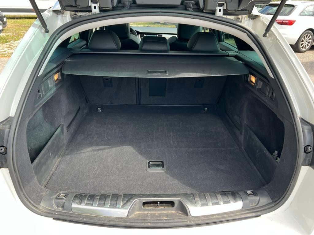Peugeot 508 BlueHDi 180 EAT6 S&S SW Allure