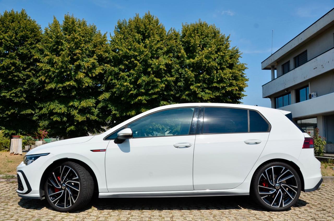 VOLKSWAGEN GOLF 5p 2.0 TSI GTI PERFORMANCE 245cv DSG, UNICOPROPRIETARIO, EURO 6D, UFF ITALIANA, SERVICE UFF VW, DCC, 19", FARI IQ LED, PERMUTE