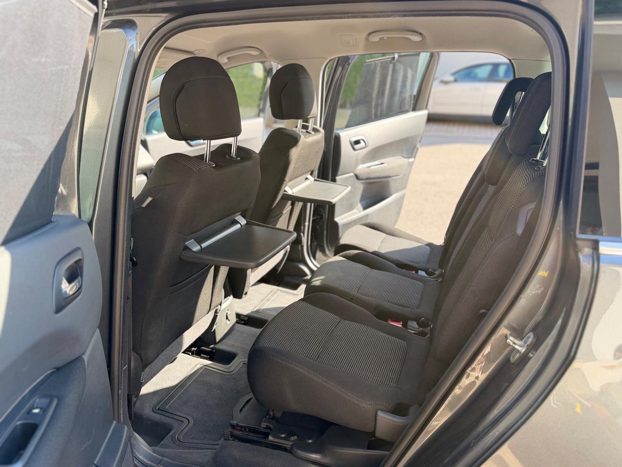 Peugeot 5008 2.0 HDi 163CV aut. Féline