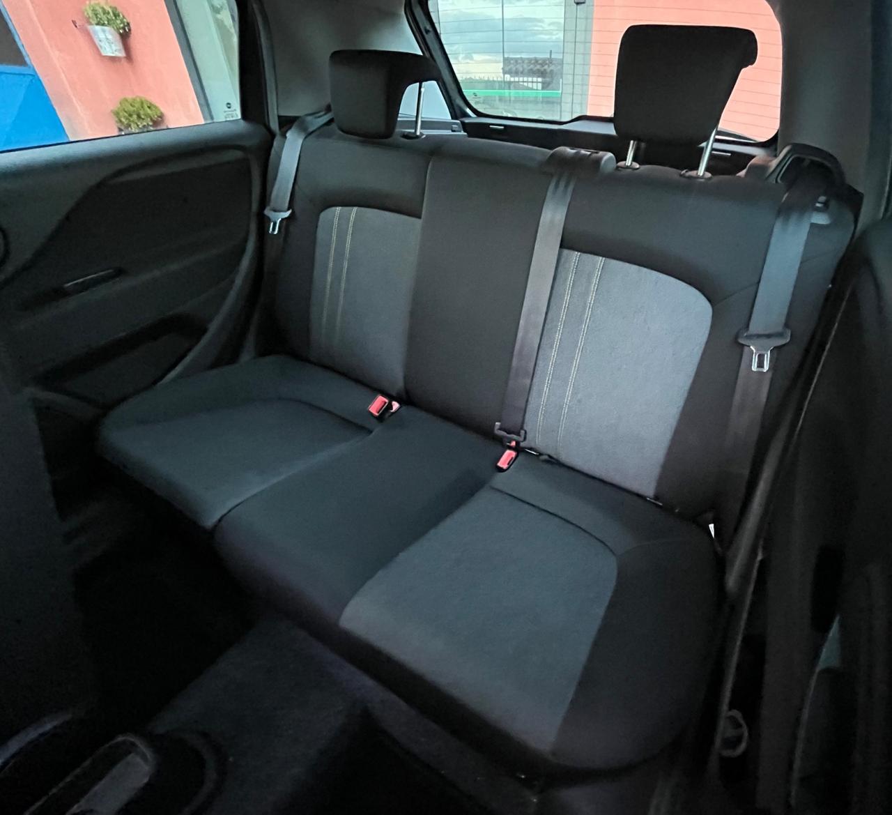 Fiat Punto 1.2 8V 5 porte Young-solo km 55900-