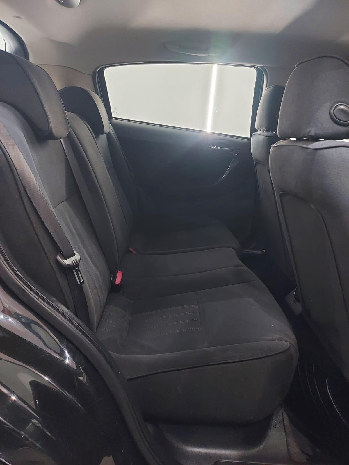 Alfa Romeo 147 1.9 JTD (120) 5 porte Distinctive